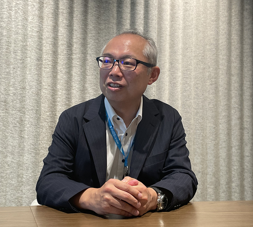 アイネス ソリューション本部 拠点統括部 課長 鎌仲正大