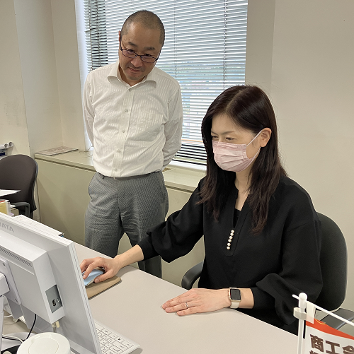 総務課長　深谷 和宏様、総務課主任　萩原 美奈子様