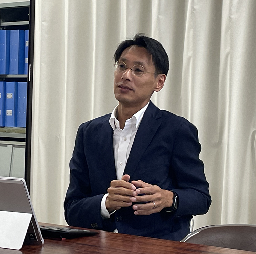 行政DX推進課　栗山 潤様